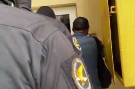 VIDEO // Momentul în care Dorin Damir este escortat de mascații „Alfa” și procurorii PCCOCS